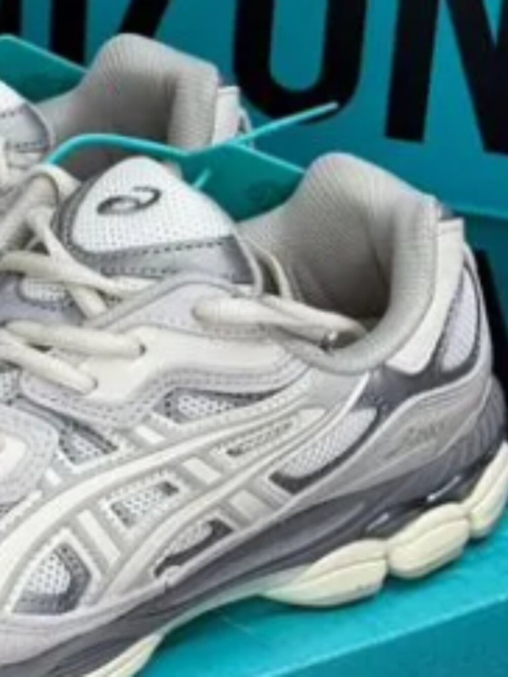 ASICS GEL-NYC Running Shoes White Silver
